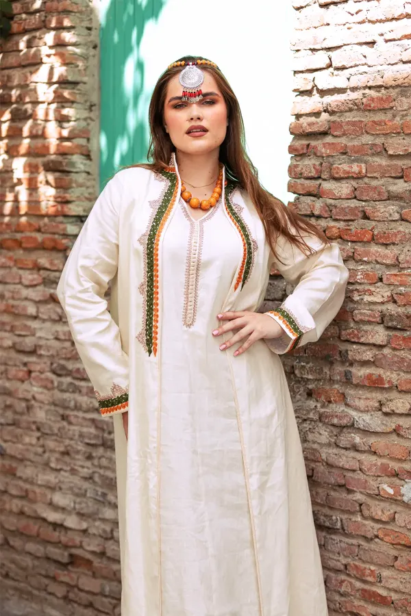 Photographe Marrakech 70 photo de robe marocaine prise par studio rhillane